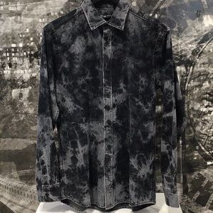 Romeo+Juliet Couture Denim Design Button Down Shirt